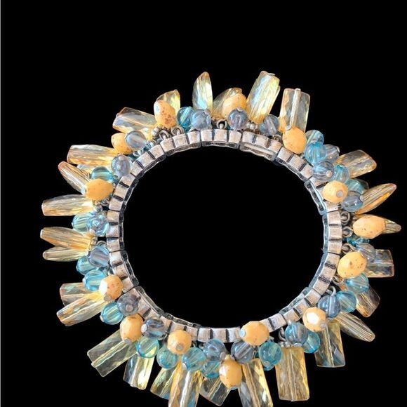 Beaded bracelet with faceted rectangular gold glass , blue and cream beads O/S - Picture 4 of 7